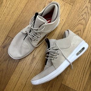 Jordan First Class Size US 15